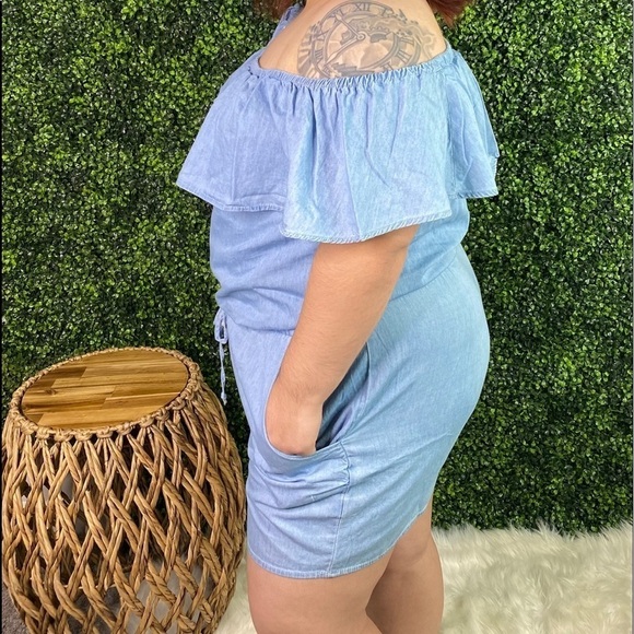 Plus size off shoulder romper - Picture 3 of 4